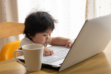 240 F 412170433 b6TmKH5VPsRGskKeeLprJLsGTA72fKI7